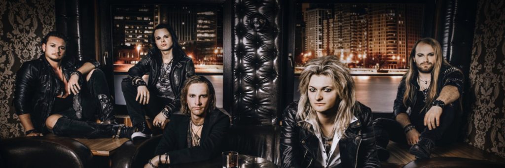 kissin' dynamite band pic