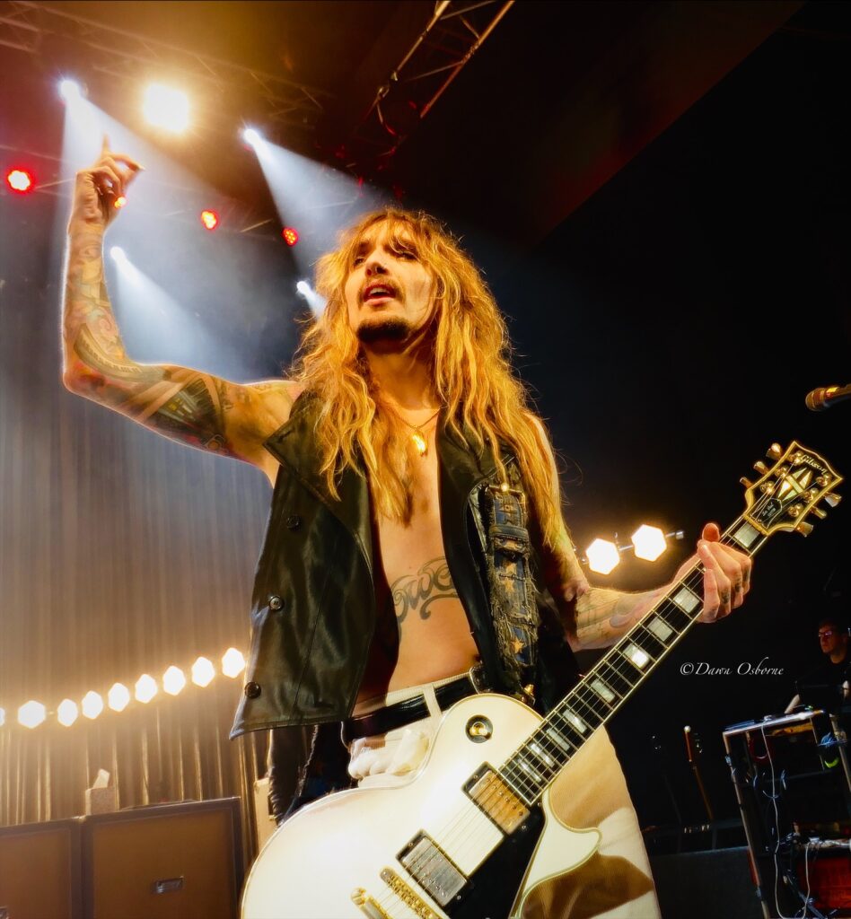 Justin Hawkins 1