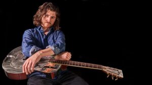 dom martin promo pic