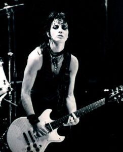 joan jett with guitar