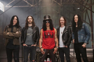 Slash w Myles Kennedy & The Co-Conspirators Announce Summer Headlining Tour