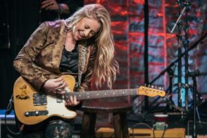 joanne shaw taylor