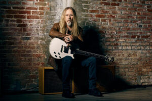 jerry cantrell with hisepiphone les paul custom prophecy