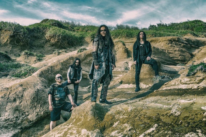 survive band pic