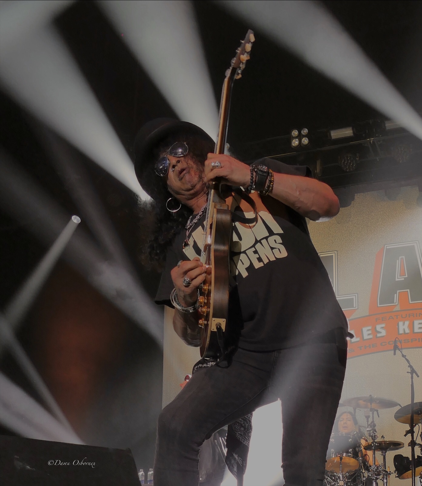 Slash And Wolfgang Van Halen At Wembley Arena Photographs By Dawn